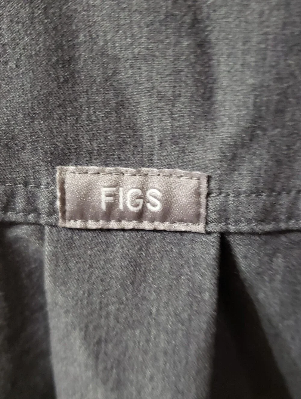 Figs Rafeale Scrub Top - Picture 5 of 6